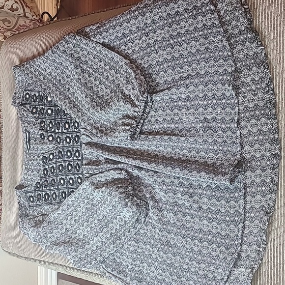 Unique Spectrum Boho Mirror Blouse - Picture 12 of 13